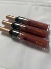 Load image into Gallery viewer, Mauvish - Premium lip gloss from CeQuince Beauty - Just $16! Shop now at CeQuince Beauty
